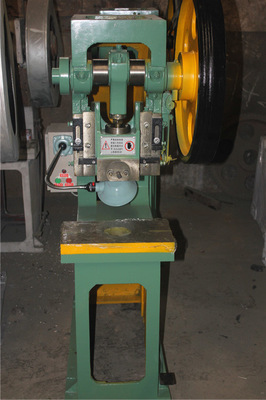 【恒升J21-12噸沖床(固定臺深喉)&mdash;誰用誰知道您最佳的選擇】價格,廠家,圖片,沖床,淄博恒升機械制造-